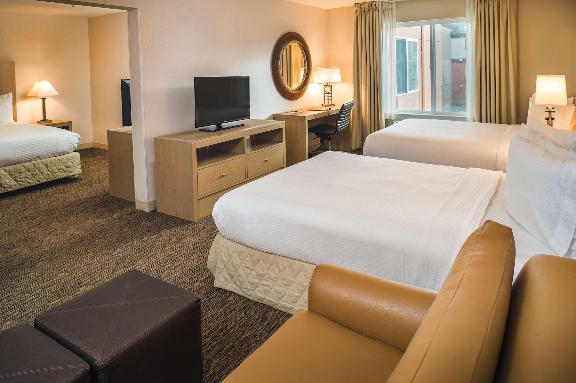 Hotel Doubletree By Hilton Olympia Exterior foto