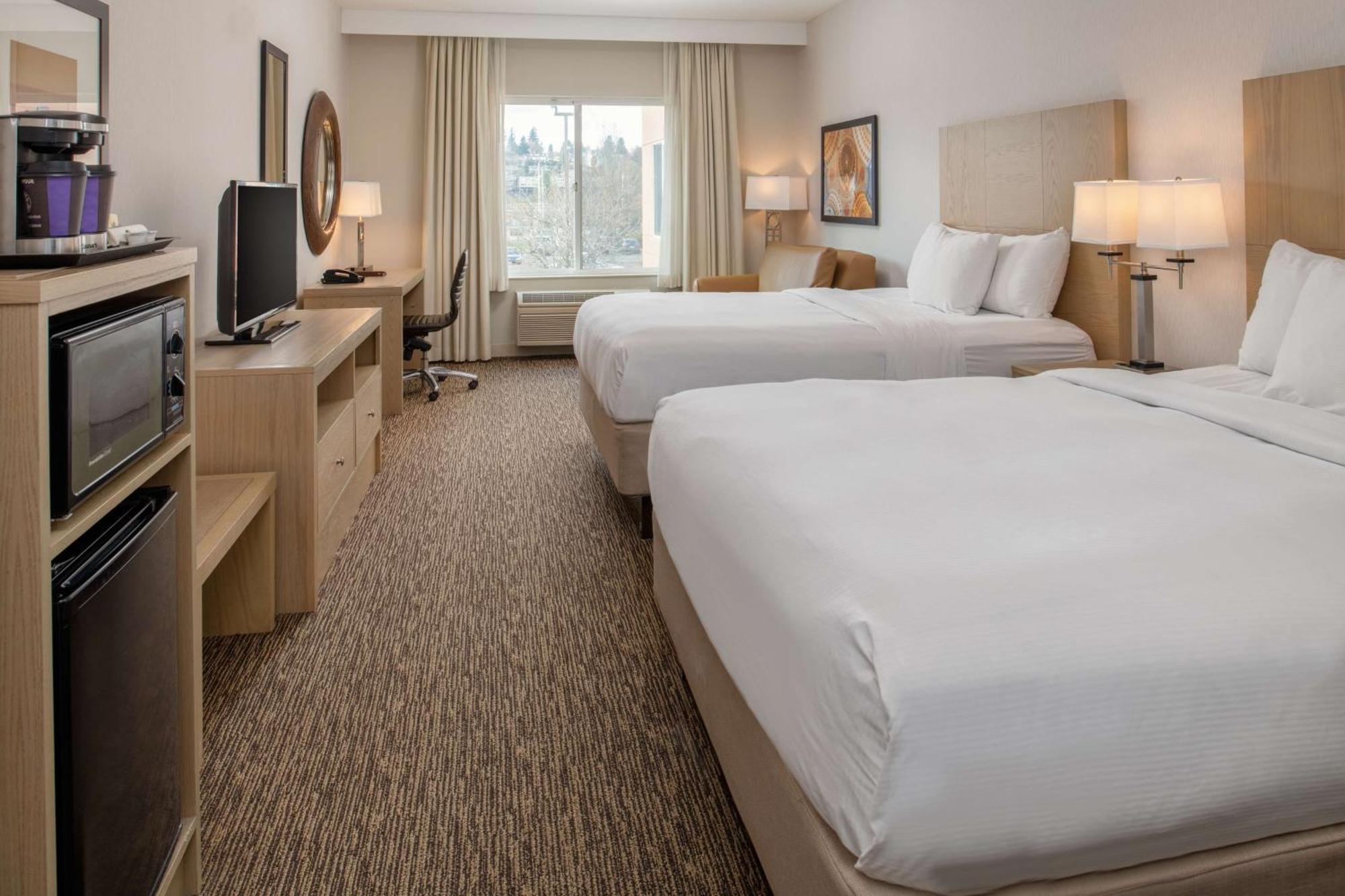 Hotel Doubletree By Hilton Olympia Exterior foto