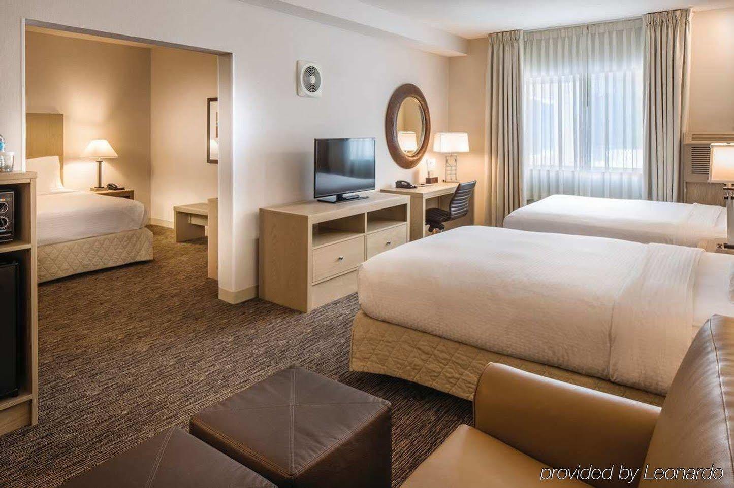 Hotel Doubletree By Hilton Olympia Exterior foto
